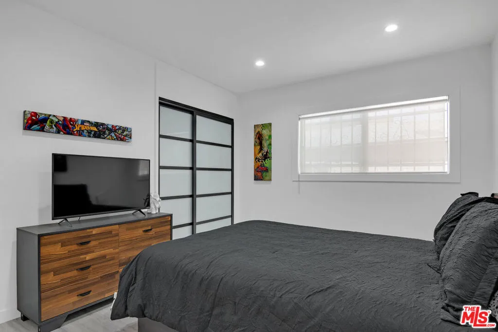 3206 W 27th Street, Los Angeles, California 90018 home-pic-42